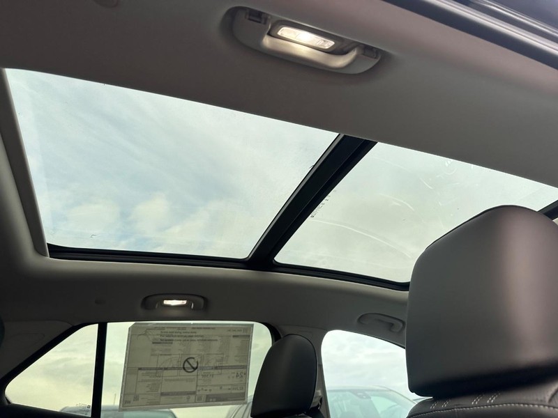 Buick Envision Vehicle Image 06