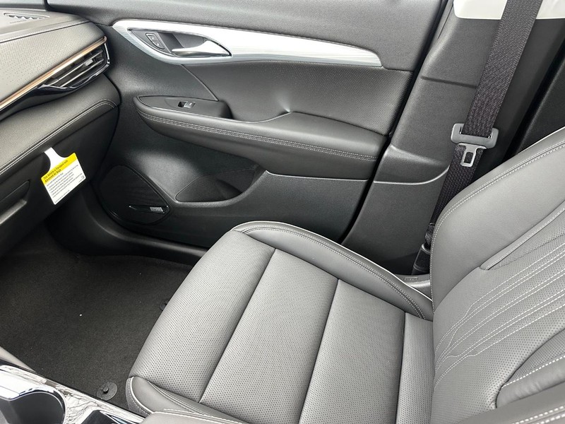 Buick Envision Vehicle Image 16
