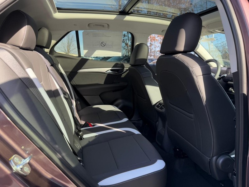Buick Envision Vehicle Image 05