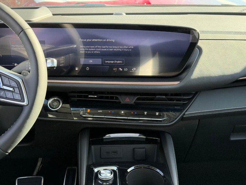 Buick Envision Vehicle Image 08