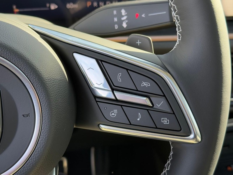 Buick Envision Vehicle Image 15