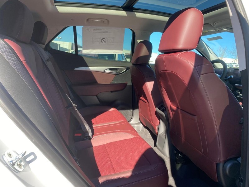 Buick Envision Vehicle Image 06