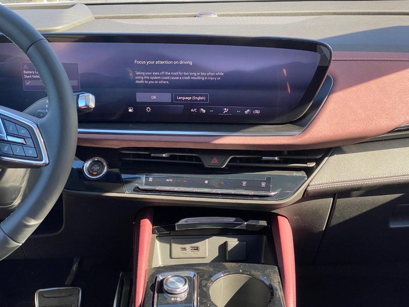 Buick Envision Vehicle Image 09