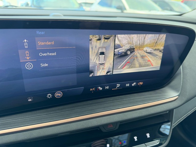 Buick Envision Vehicle Image 17