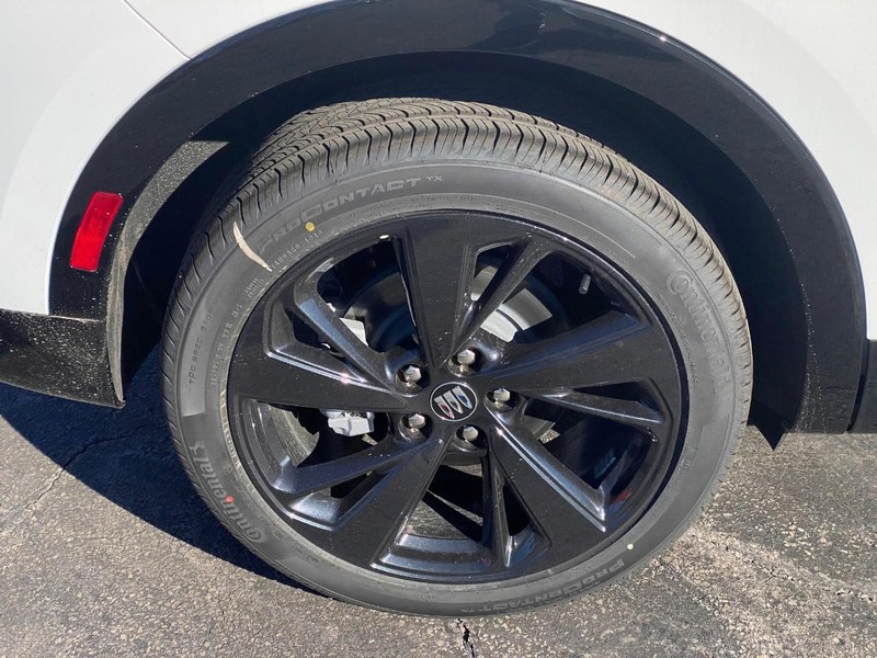 Buick Envision Vehicle Image 04