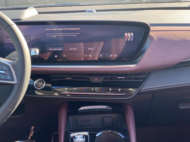 Buick Envision Vehicle Image 08