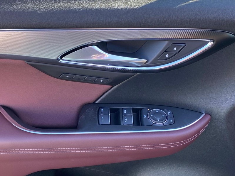 Buick Envision Vehicle Image 10