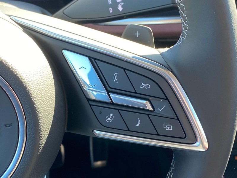 Buick Envision Vehicle Image 14