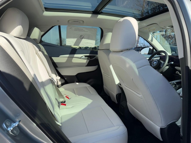 Buick Envision Vehicle Image 04