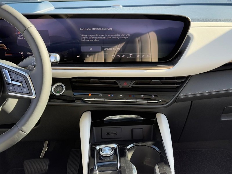 Buick Envision Vehicle Image 07