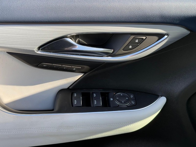 Buick Envision Vehicle Image 09