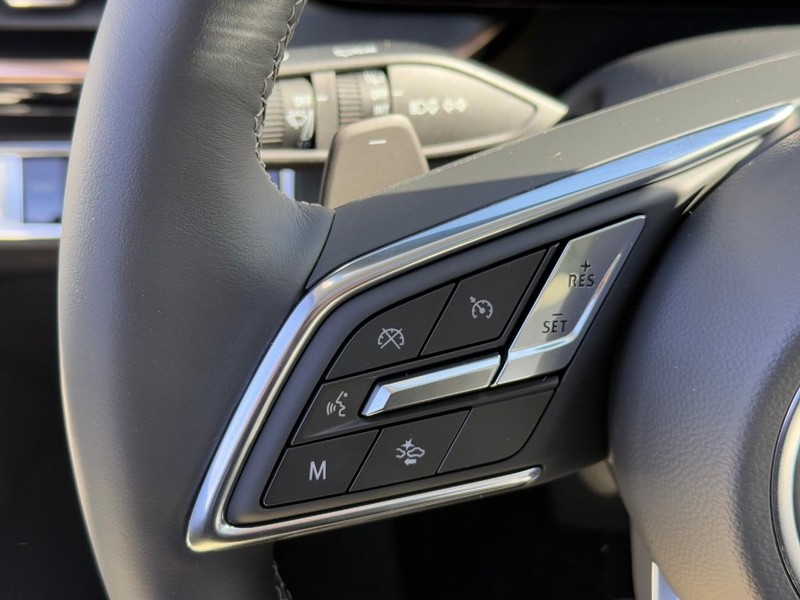 Buick Envision Vehicle Image 13