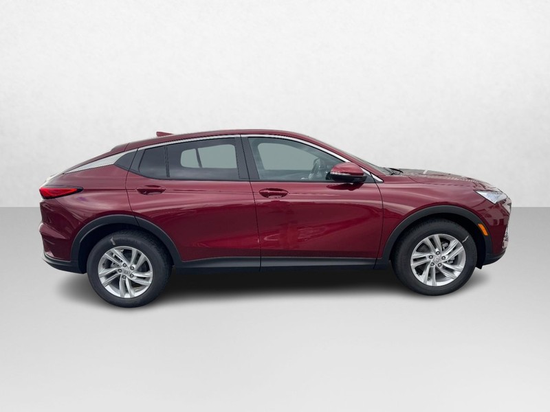 Buick Envista Vehicle Image 02