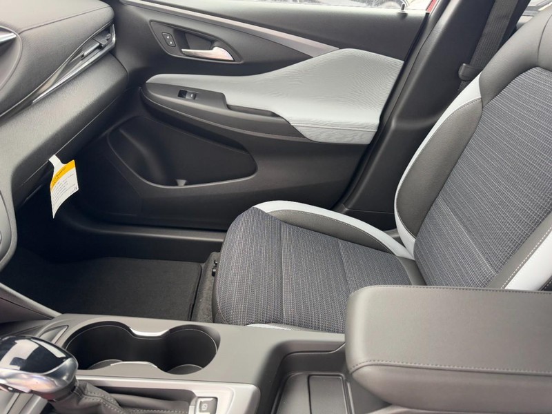 Buick Envista Vehicle Image 08