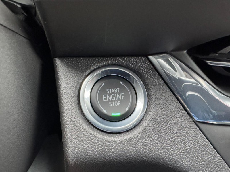 Buick Envista Vehicle Image 16