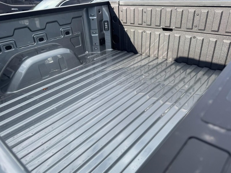GMC Sierra 1500 Vehicle Image 06