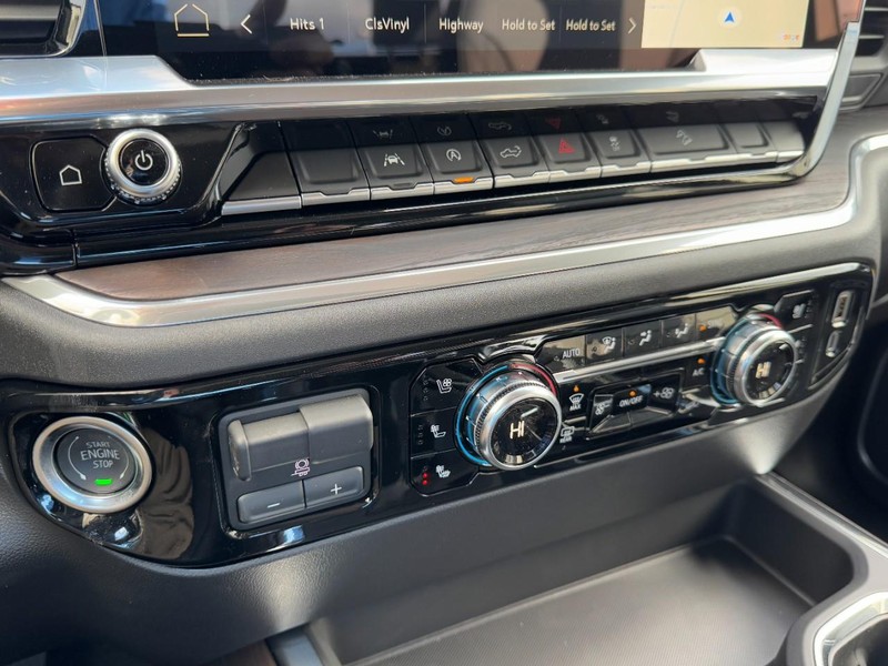 GMC Sierra 1500 Vehicle Image 15