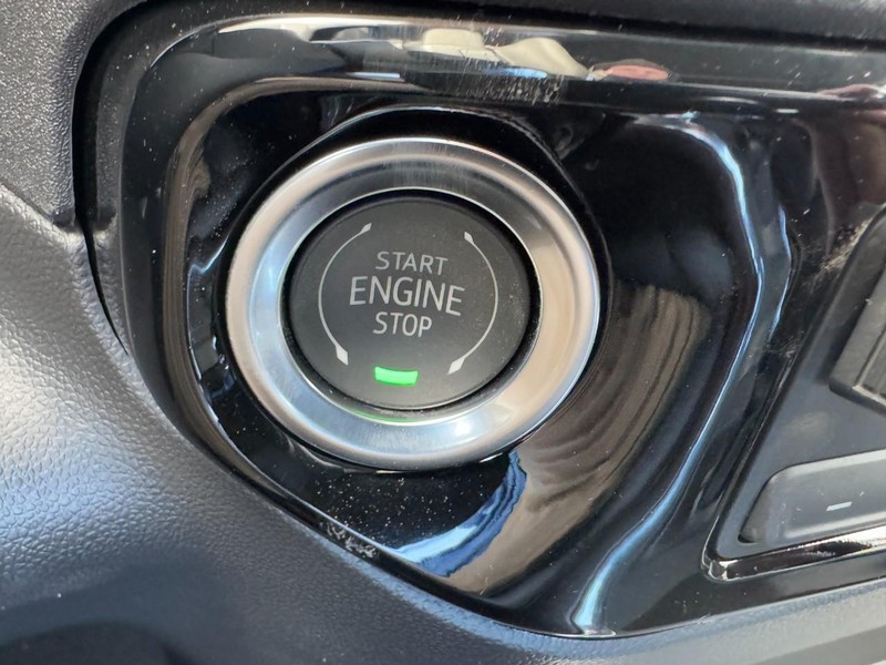 GMC Sierra 1500 Vehicle Image 18