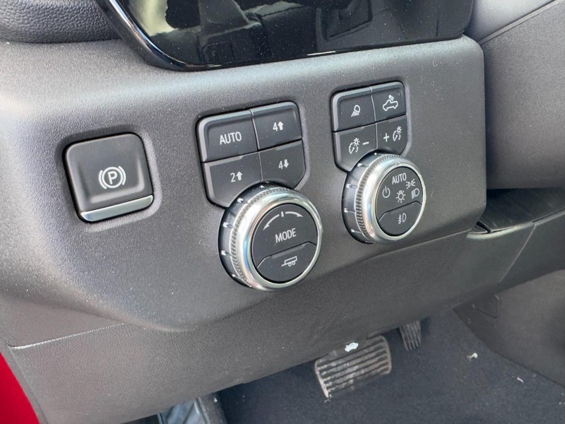 GMC Sierra 1500 Vehicle Image 12