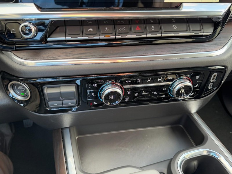 GMC Sierra 1500 Vehicle Image 15