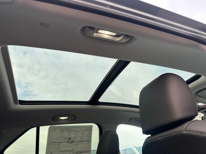 Buick Envision Vehicle Image 06