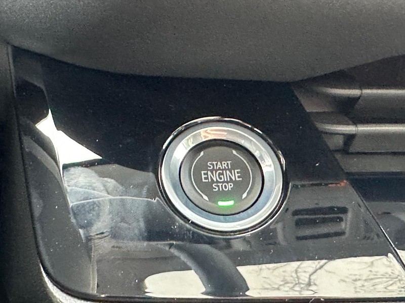 Buick Envision Vehicle Image 11