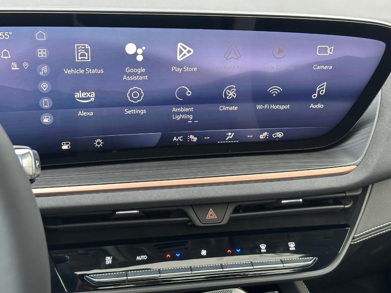 Buick Envision Vehicle Image 12