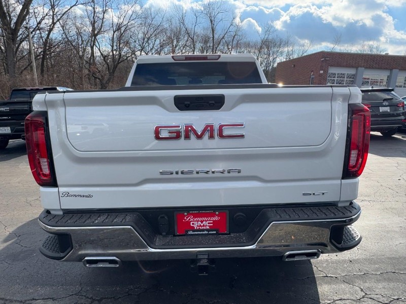 GMC Sierra 1500 Vehicle Image 04