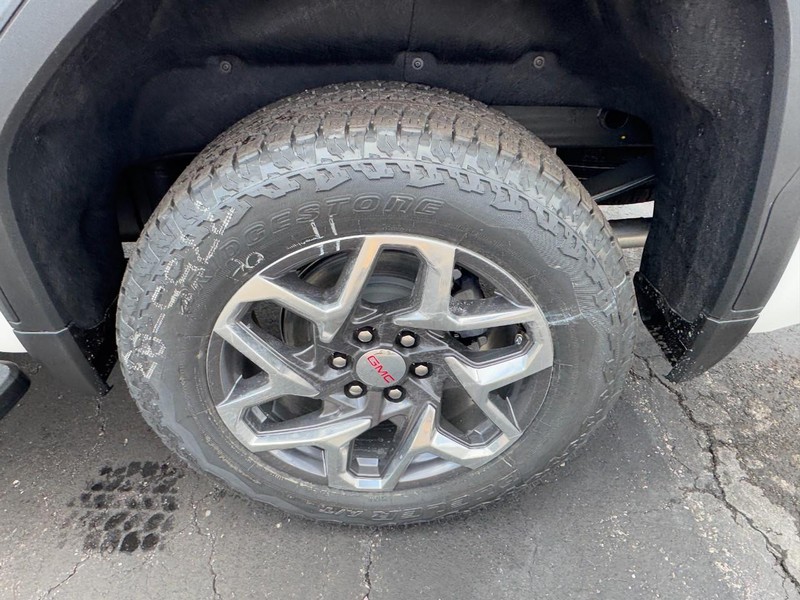GMC Sierra 1500 Vehicle Image 06