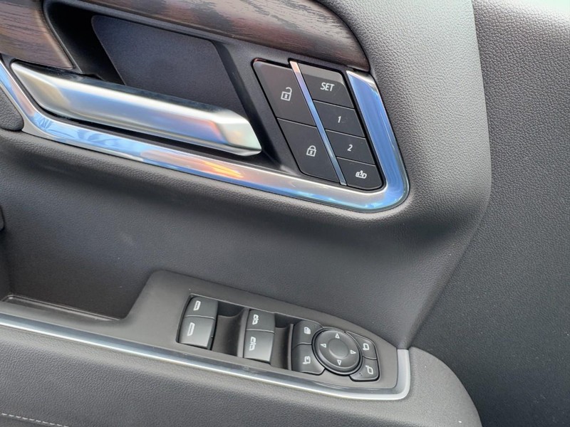 GMC Sierra 1500 Vehicle Image 11