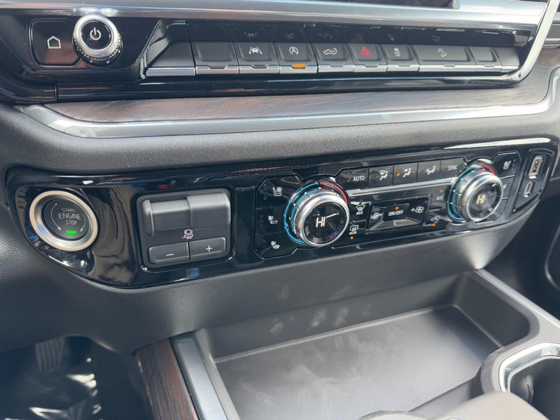 GMC Sierra 1500 Vehicle Image 14