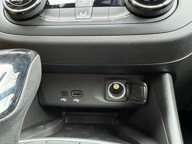 Buick Envista Vehicle Image 13