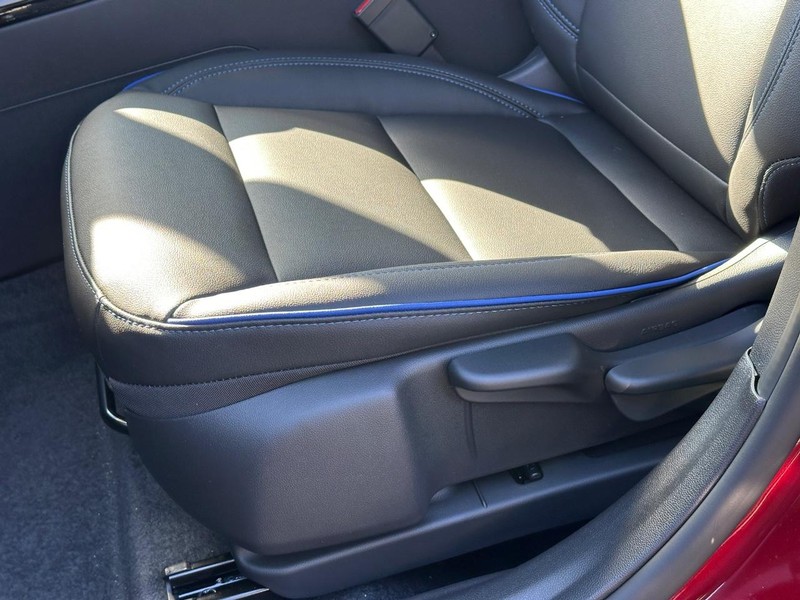 Buick Envista Vehicle Image 16