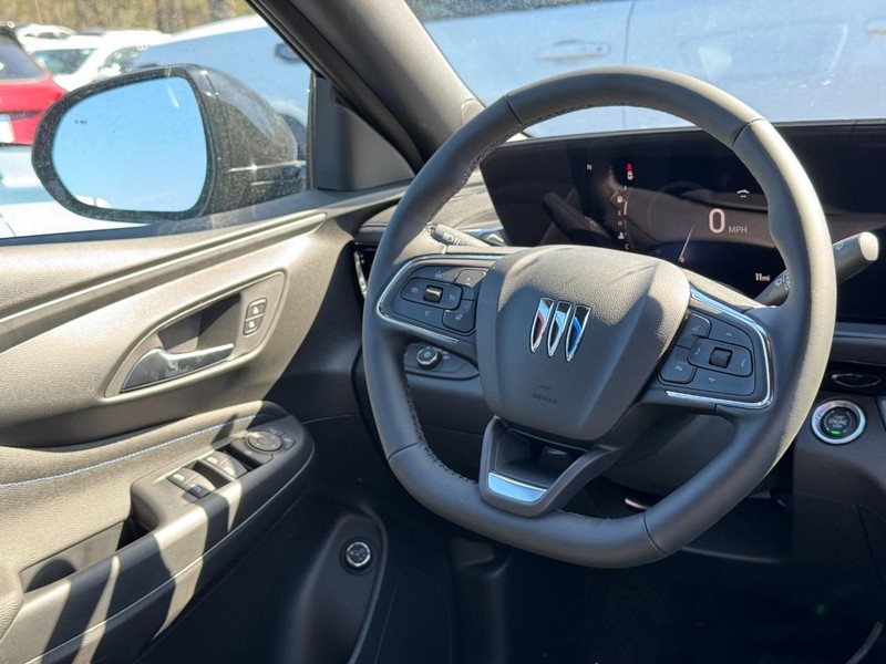 Buick Envista Vehicle Image 07