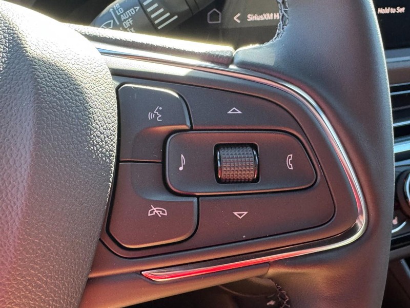 Buick Envista Vehicle Image 11