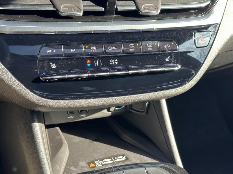 Buick Envista Vehicle Image 14