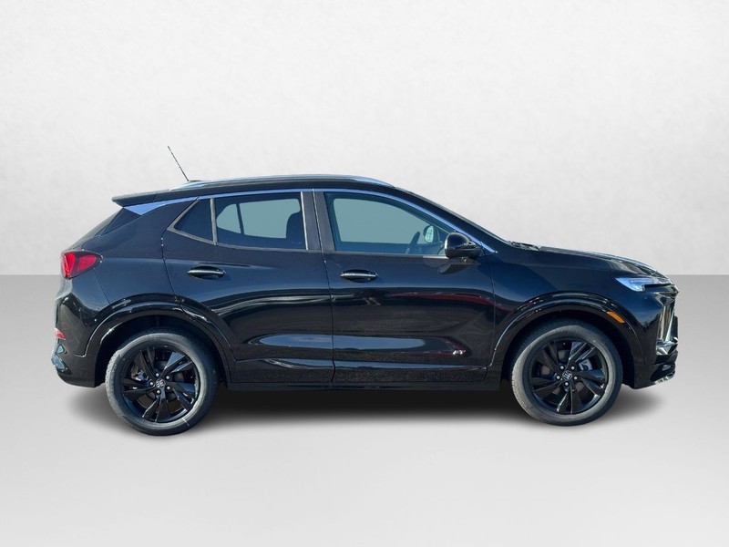 Buick Encore GX Vehicle Image 02