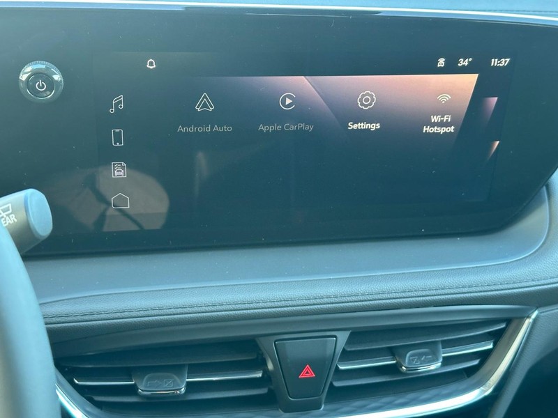 Buick Encore GX Vehicle Image 11