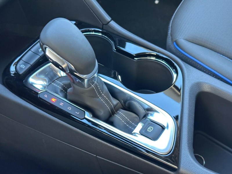 Buick Encore GX Vehicle Image 14