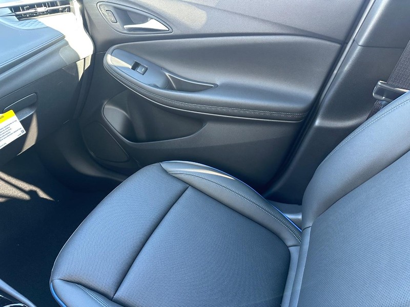 Buick Encore GX Vehicle Image 15