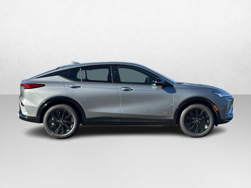 Buick Envista Vehicle Image 02