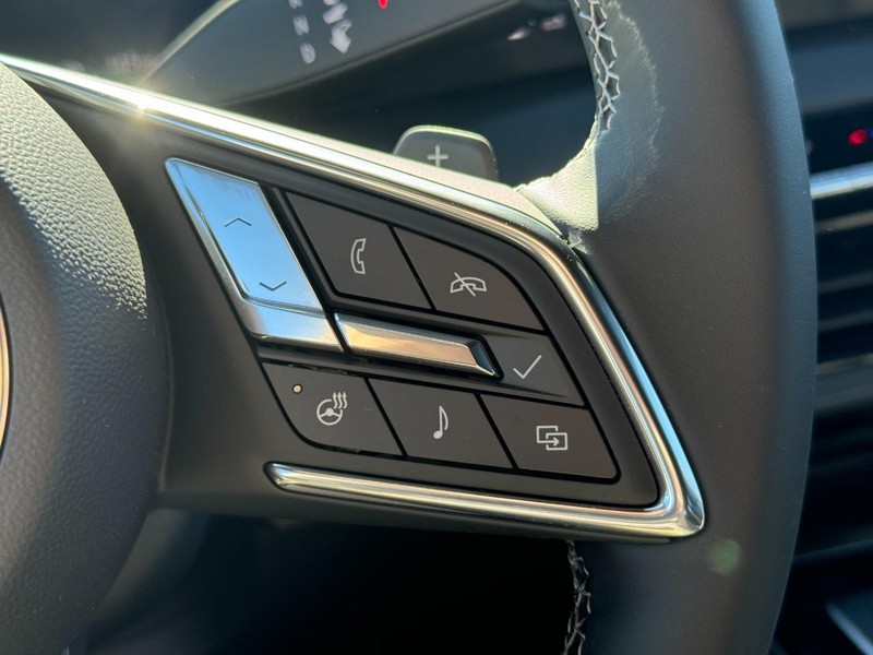 Buick Enclave Vehicle Image 13