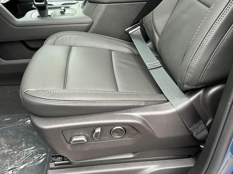 GMC Sierra 1500 Vehicle Image 16