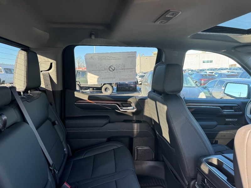 GMC Sierra 1500 Vehicle Image 05