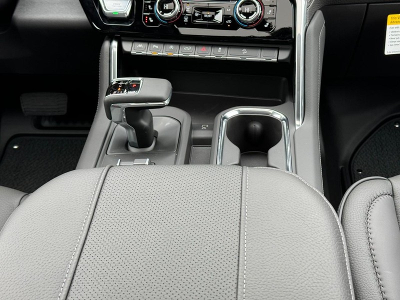 GMC Sierra 1500 Vehicle Image 09