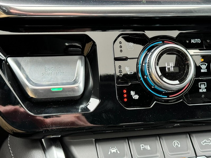 GMC Sierra 1500 Vehicle Image 15