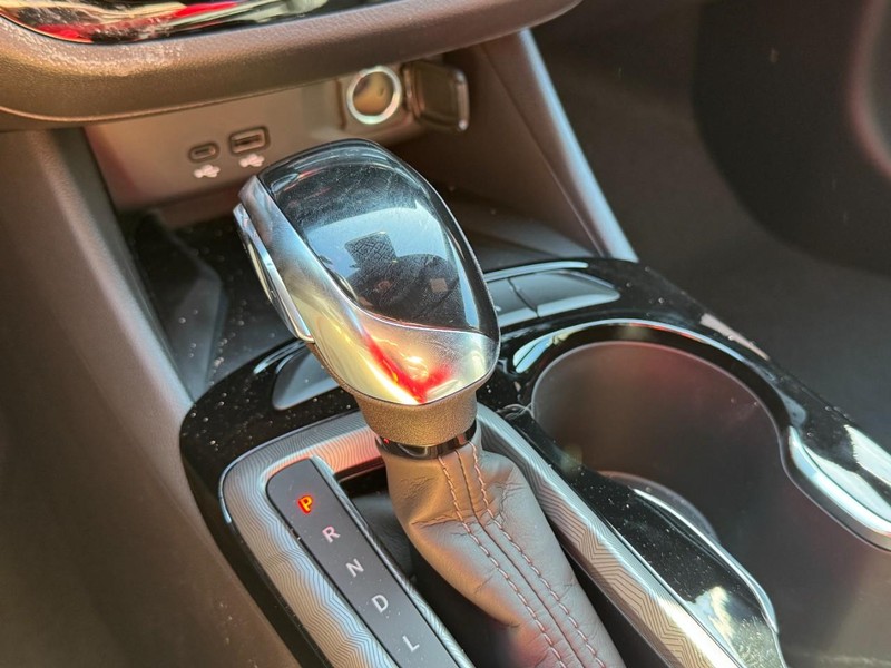Buick Envista Vehicle Image 12