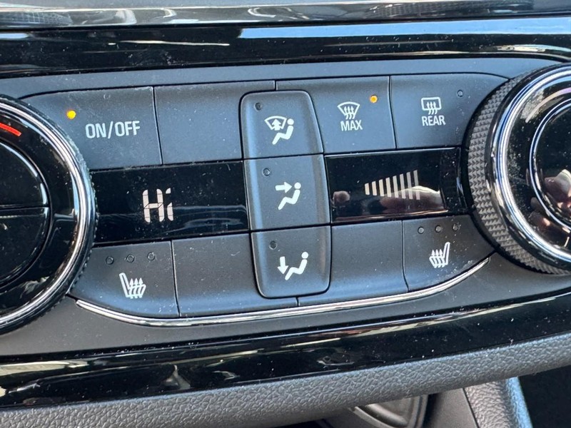 Buick Envista Vehicle Image 15