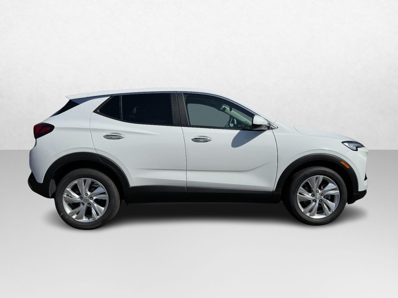 Buick Encore GX Vehicle Image 02