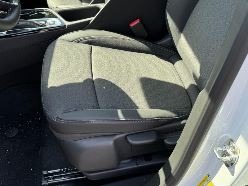 Buick Encore GX Vehicle Image 14